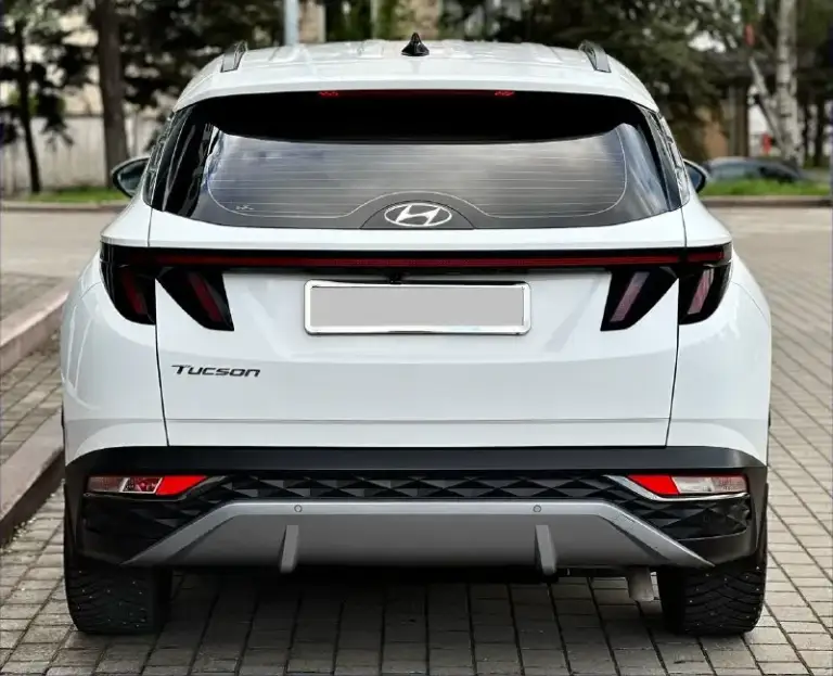 ✅Продам hyundai tucson |v
✅Год:2021
✅Пробег:106.000км
✅Мотор:2л
✅Коробка:автомат
✅Топлива:бензин/газ
✅Цена:2.720.000₽💷
✅Номер: +79495011956 или +79491003435 на обоих номерах есть телеграмм и макс!
Автор без преувеличения в идеальном состоянии, полностью соответствует фото! Кузов весь в родном окрасе, передняя часть автомобиля вся обтянута брони пленкой, всё остекления заводское лобовое в том числе, техническая часть на 5+ коробка и мотор в идеальном состоянии, дополнительно установлен газ последнего поколения уже вписан в документы, комплектация максимальная:кожаный салон, парктроники, подогревы и вентиляция сидений, камера заднего вида, полный электра пакет сидений, электра багажник, без ключевой доступ, кнопка старт стоп, авто запуск с ключа, электра ручника, круиз контроль, билед оптика, мульти руль, адаптация фар, авто холд, помощь при спуске и подъеме, большой сенсорный монитор с car play, aux, bt, артериальное остекления, и многое другое всего не напишешь, два комплекта ключей! Больше информации по телефону! - фотография - 5