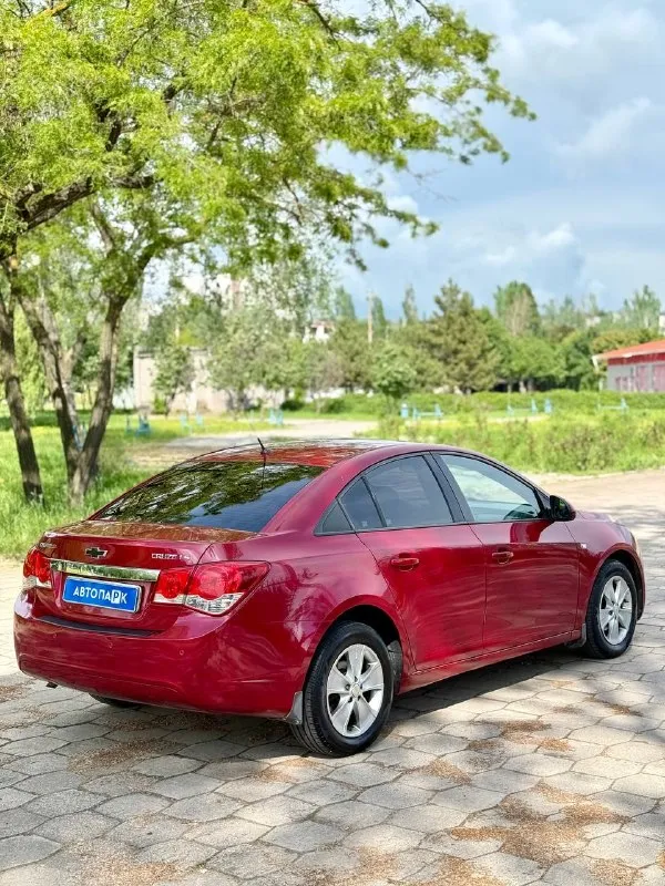 🇰🇵 Chevrolet cruze at

💰Цена: 780 000р
🏢Город: мариуполь
📅Год выпуска: 2011
🧾Пробег: 163 510 км.
⚙️Двигатель: 1.6 16v.
⛽Топливо: бензин
⚙️Кпп: автомат 6ст.

📞 Телефон:

+7-989-263-55-56
+7-949-551-91-52
+7-949-727-41-51

💾 Описание:

✅ Южная эксплуатация
✅ Оцинкованный кузов
✅ Красивый цвет

🚙 Двигатель f16d3 1.6 16v 109 л. С. Самый лучший в линейке, едет шикарно, в паре с классическим 6-ти ступенчатым акпп, ходовая без посторонних звуков, мягкая, отличная резина pirelli на оригинальных литых дисках r16.

❄️ Кондиционер, гур, abs, 2 airbag, кожаный мульти-руль, птф, электро-зеркала, штатная магнитола, подогрев сидений, центральный замок, 2 ключа.

➕Автомобиль с пройденным техническим осмотром и готов к переоформлению.

Улица шевченко 2️⃣6️⃣9️⃣ - фотография - 4