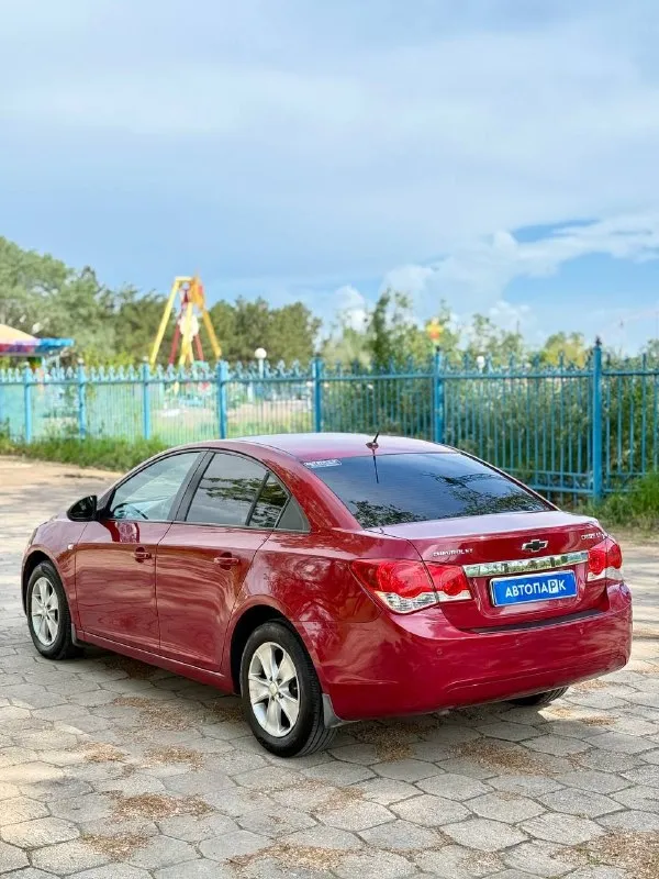 🇰🇵 Chevrolet cruze at

💰Цена: 780 000р
🏢Город: мариуполь
📅Год выпуска: 2011
🧾Пробег: 163 510 км.
⚙️Двигатель: 1.6 16v.
⛽Топливо: бензин
⚙️Кпп: автомат 6ст.

📞 Телефон:

+7-989-263-55-56
+7-949-551-91-52
+7-949-727-41-51

💾 Описание:

✅ Южная эксплуатация
✅ Оцинкованный кузов
✅ Красивый цвет

🚙 Двигатель f16d3 1.6 16v 109 л. С. Самый лучший в линейке, едет шикарно, в паре с классическим 6-ти ступенчатым акпп, ходовая без посторонних звуков, мягкая, отличная резина pirelli на оригинальных литых дисках r16.

❄️ Кондиционер, гур, abs, 2 airbag, кожаный мульти-руль, птф, электро-зеркала, штатная магнитола, подогрев сидений, центральный замок, 2 ключа.

➕Автомобиль с пройденным техническим осмотром и готов к переоформлению.

Улица шевченко 2️⃣6️⃣9️⃣ - фотография - 6