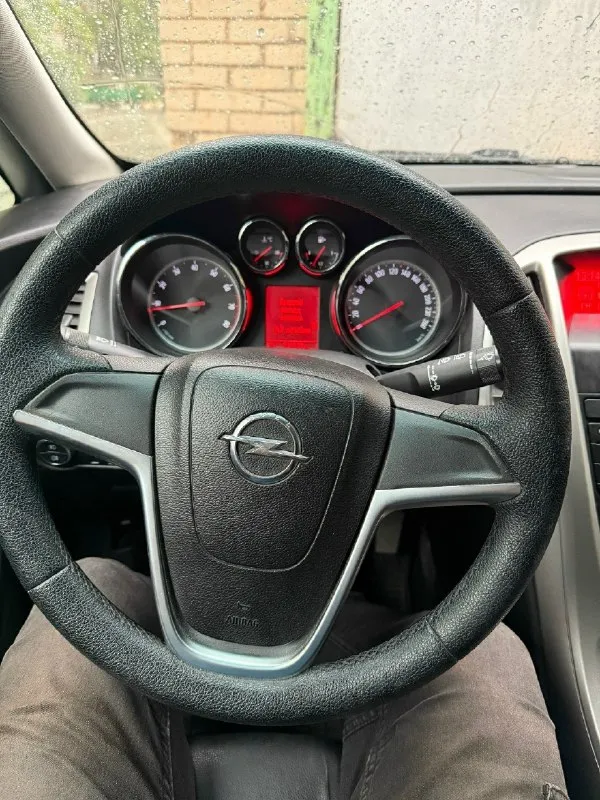 Opel астра j универсал 2011г. Двигатель 1.6коробка автомат 6 ст. Цена 650,собственник. Авто в хорошем состоянии, находится в харцызске. +79495763738
📞 Звоните: +7(949)5763738 - фотография - 5