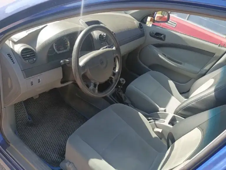 Chevrolet lacetti 2005 года выпуска, 1.4 бензин, механика. В отличном состоянии, без вложений! После последнего обслуживания заменен бак, горловина, тормозная магистраль. Машина не новая, есть мелкие недочеты, но без гнили; пороги и дно в хорошем состоянии! Салон зашумлен, чистый, ухоженный! Лобовое стекло желательно под замену. Два комплекта резины: зима/лето! Авто сел и поехал, масложора нету! Птс оригинальный! Юридически кристально чистая! Осмотр в городе макеевка! Срочно. Все вопросы по телефону, звонить в любое время. Автомобиль в наличии! Цена 420 тыс. Руб! Торг не отменял. +79490278194
📲 Tg: @makeevkaremontkvartir
📞 Звоните: +7(949)0278194 - фотография - 3