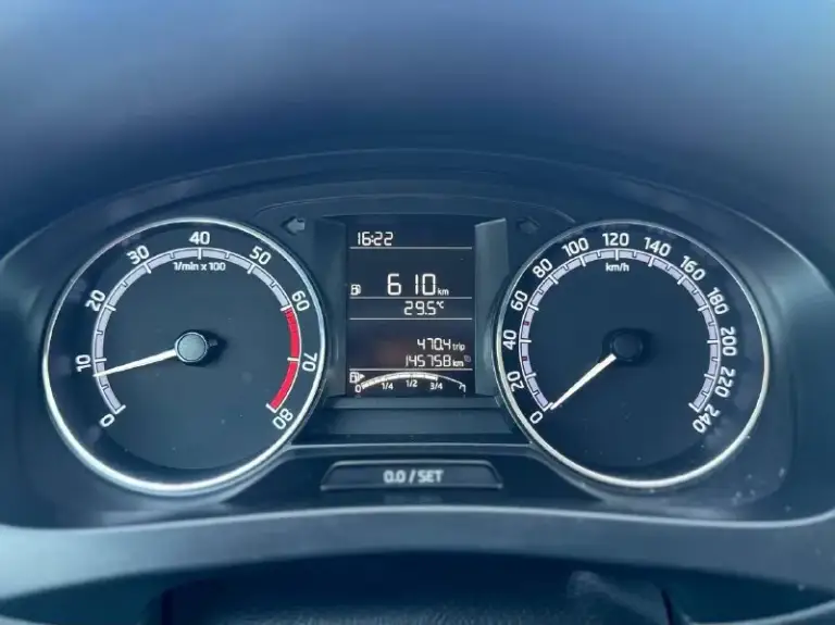 🚙 Skoda rapid

💰Цена: 970 000р
🏢Город: мариуполь
📅Год выпуска: 2019
🧾Пробег: 145 760 км.
⚙️Двигатель: 1.6
⛽Топливо: бензин/газ
⚙️Кпп: механика

📞 Телефон:

+7-949-727-41-51
+7-949-551-91-52
+7-989-263-55-56

💾 Описание:

Всеми лю. .. > лифтбэк - огромный багажник
✅ Надежный двигатель
✅ Маленький расход топлива
✅ Южная эксплуатация
⛽️ Газ евро-4

❄️ Кондиционер (работает отлично), полный электропакет, abs, airbag, птф, усилитель руля, центральный замок, штатная магнитола с usb, подогрев сидений, бортовой компьютер.

➕Автомобиль с пройденным техническим осмотром и готов к переоформлению.

Улица шевченко 2️⃣6️⃣9️⃣

🏦 Возможна продажа в кредит по двум документам. - фотография - 9