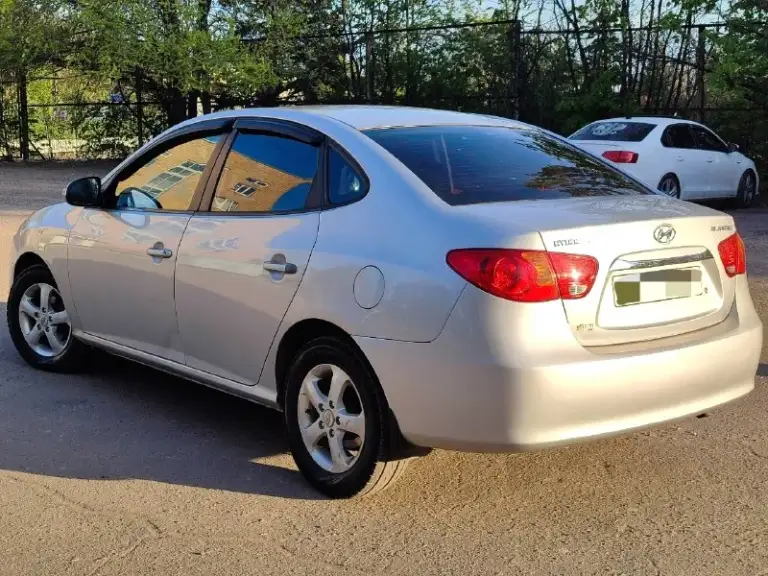 Продам авто hyundai elantra 2011г почти вся в родном окрасе стекла все родные, автотека зелёная 🌿
Объём 1.6 (акпп) эл зеркала с подогревом, бортовой компьютер, мульти руль, кондиционер, четыре стеклоподъёмники, подогрев сидений, aux usb, сигнализация с автозапуском, диски
Цена 630 т. ₽ +7 949 406-30-08 - фотография - 4