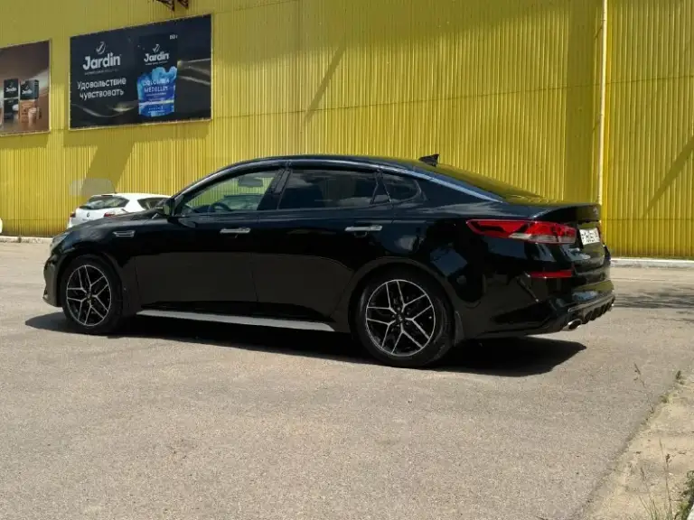 Продам kia оптима 2018 года выпуска в эксплуатации с марта 2019. Двигатель 2.4 масло от замены до замены ни грамма не уходит. Коробка автомат 6 ст. Покупалась новой в салоне в москве ( официальная ), обслуживалась всегда на официальном дилере! В полной комплектации gt line панорама, музыка harman, вентиляция передних и обогрев всех сидений, слепые зоны, круиз, память сидений, бесключевой доступ. Регистратор с радаром на камеры. Родной пробег 84 000 км. Полностью зашумлена, фары в бронепленке. Два комплекта резины лето зима. Машина технически в идеальном состоянии любые проверки. Я хозяин полный комплект документов два ключа. Цена 2350000 рублей торг. +79493673244
📞 Звоните: +7(949)3673244 - фотография - 3
