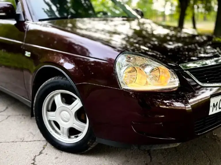Продам ваз приора 2010 года выпуска ✅ 2 хозяина,133 тысячи родного пробега, сервисные книжки имеются, юридически чистая полностью, без арестов, запретов и тому подобного. Комплектация полный люкс, 4 стеклоподъемника, датчик света, датчик дождя, электро регулировка зеркал, abs, кондиционер. Двигатель работает четко, коробка тоже, ходовая часть в хорошем состоянии✅ по кузову машину красивая, ровная, без рыжиков и всех этих моментов. Стаканы задние переваренные. Автотека полностью зеленая✅ осмотр г. Шахтерск/донецк 🌇 за дополнительными фото, видео в лс. Цена: 380.000 тыс рублей 💵 обращаться по номеру телефона +7949-853-28-32 телеграмм: @v933en
📞 Звоните: +7(949)8532832 - фотография - 2