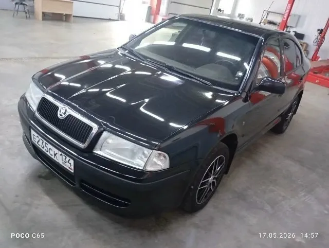 Skoda octavia 2008 г. Двигатель: 1.6 (bfq, 102 л. С) 3 владельца без дтп, автотека зелёная, могу предоставить при необходимости пробег: 164 800 (родной, подтверждается автотекой) комплектация wts, спортивный обвес, трехспицевый кожанный руль, чёрный потолок, передние сидения с развитой боковой поддержкой, abs, кондиционер работает), электро регулировка и обогрев зеркал, передние электрические стеклоподьемники, заводской центральный замок. Все функции в машине работают юридически всё в порядке цена: 570.000 рублей, торг при осмотре г. Донецк продажа с переоформлением в мрэо. Остальные вопросы по телефону денис +79493230454
📞 Звоните: +7(949)3230454 - фотография - 2
