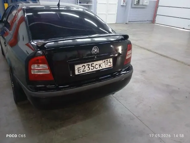 Skoda octavia 2008 г. Двигатель: 1.6 (bfq, 102 л. С) 3 владельца без дтп, автотека зелёная, могу предоставить при необходимости пробег: 164 800 (родной, подтверждается автотекой) комплектация wts, спортивный обвес, трехспицевый кожанный руль, чёрный потолок, передние сидения с развитой боковой поддержкой, abs, кондиционер работает), электро регулировка и обогрев зеркал, передние электрические стеклоподьемники, заводской центральный замок. Все функции в машине работают юридически всё в порядке цена: 570.000 рублей, торг при осмотре г. Донецк продажа с переоформлением в мрэо. Остальные вопросы по телефону денис +79493230454
📞 Звоните: +7(949)3230454 - фотография - 4
