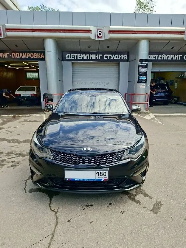 Продам автомобиль kia optima 2019 года.
Машина официальная, не пригон.
Комплектация: gt line.
Кожаный салон, электропакет передних сидений, подсветка по контуру, обогрев всех сидений, руля, боковых зеркал, обдув передних сидений, двухзонный климат-контроль, премиум музыка harman/kardon, датчики слепых зон, давления, дождя и света, auto hold, start/stop, бесключевой доступ, автозатемняющееся стекло заднего вида, панорамная крыша, мультимедиа (android auto, apple carplay), камера 360°, автопарковка, круиз-контроль, адаптивная led-оптика.
Заводской обвес gt. Диски r18.
2.4, Автомат. 157 000 км родного пробега.
Цена: 1 600 000 ₽.
Тел: +7 (949) 978-61-00
📲 Tg: @ziko_lini
📞 Звоните: +7(949)9786100 - фотография - 1