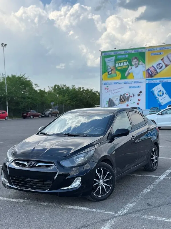 Продам hyundai solaris 2012 года !
Объем двигателя: 1.4( цепной надежный мотор)
Коробка передач- автомат❗️❗️❗️( переключает отлично, без рывков )
Пробег:198.000 ( оригинал, 100%, подтверждает автотека и состояние!)
Хорошая автотека ❗️
Установил дорогую сигнализацию starline с автозапуском
2 Ключа
В машине стоит хорошая музыка с усилителем !
Установлено хорошое головное устройство
Машина в отличном техническом состоянии
Ходовка как мячик !
Недавно поменял масло в коробке, свечи, колодки, радиатор, и заменил антифриз !
Кондер дует на все 100%
Машина на летней резине r16❗️
В подарок отдам зимнюю резину на штампах❗️
Не такси, не каршеринг❗️
Переоформление без проблем, могу с вами присутствовать в мрэо
Есть действующий техосмотр
Все дополнительные вопросы по телефону:
+79495219479
Цена:835.000 тыс ( хороший торг) - фотография - 3