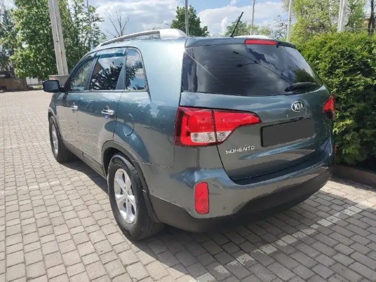 Kia sorento
Киа соренто рестайлинг
Цена - 1.470.000₽
Двигатель - 2.4 бензин
Акпп - автомат aisin
Пробег - 159.000км
Год выпуска - 2015
Тел. +79494937644
Автомобиль в изумительном состоянии полностью обслужен и не требует ни каких вложений. Техническая часть на 5+ двигатель работает как часики масло не расходует коробка передач работает идеально во всех режимах ходовая часть плотная без посторонних шумов чистый опрятный салон кузов без вмятин и царапин 2 пары ключей. Мульти руль без ключевой режим старт-стоп климат-контроль, адаптивный круиз-контроль, спуск с горы abd esp abs eco режим датчик света и дождя, парктроники, дороботано освещение в фарах и птф качественно! Свет ночью как днём подогревы сидений, мультируль, современная магнитола со всеми плюшками навигация card play bluetooth wi-fi эл. Стеклоподъемники с доводчиками, эл. Складываемые зеркала с подогревами и многое другое. Юредически кристально чист любое оформление в мрэо
📞 🇷🇺 Звоните: +79494937644 - фотография - 2