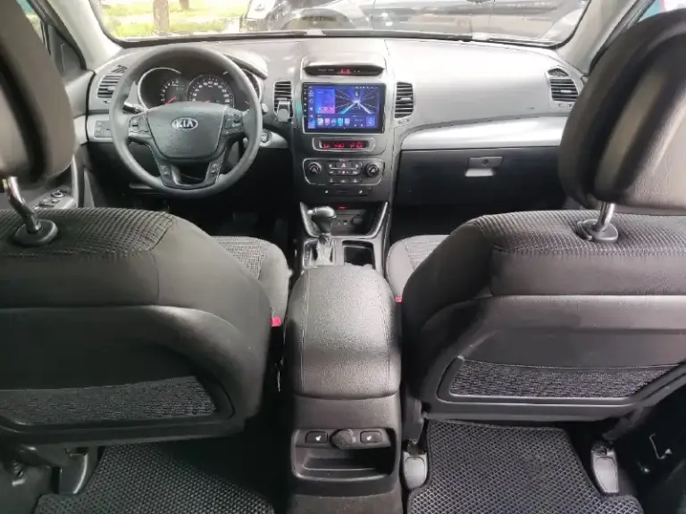 Kia sorento
Киа соренто рестайлинг
Цена - 1.470.000₽
Двигатель - 2.4 бензин
Акпп - автомат aisin
Пробег - 159.000км
Год выпуска - 2015
Тел. +79494937644
Автомобиль в изумительном состоянии полностью обслужен и не требует ни каких вложений. Техническая часть на 5+ двигатель работает как часики масло не расходует коробка передач работает идеально во всех режимах ходовая часть плотная без посторонних шумов чистый опрятный салон кузов без вмятин и царапин 2 пары ключей. Мульти руль без ключевой режим старт-стоп климат-контроль, адаптивный круиз-контроль, спуск с горы abd esp abs eco режим датчик света и дождя, парктроники, дороботано освещение в фарах и птф качественно! Свет ночью как днём подогревы сидений, мультируль, современная магнитола со всеми плюшками навигация card play bluetooth wi-fi эл. Стеклоподъемники с доводчиками, эл. Складываемые зеркала с подогревами и многое другое. Юредически кристально чист любое оформление в мрэо
📞 🇷🇺 Звоните: +79494937644 - фотография - 8