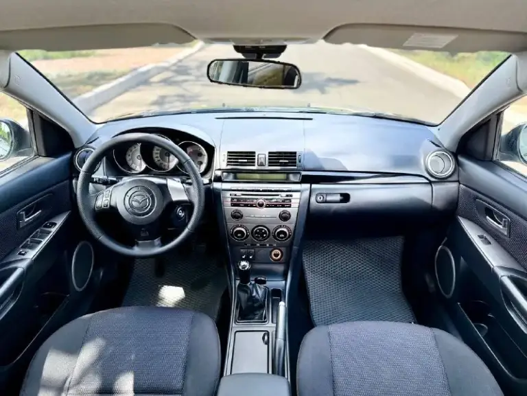 🚘 Mazda 3 bk рестайлинг

💰Цена: 620 000р
🏢Город: мариуполь
📅Год выпуска: 2006
🧾Пробег: 131 344км.
⚙️Двигатель: 1.6
⛽Топливо: бензин
⚙️Кпп: механика

📞 Телефон:

+7-949-727-41-51
+7-989-263-55-56
+7-949-551-91-52

💾 Описание:

Легендарный стильный и динамичный седан, ... Ть.
Черный цвет кузова придаёт автомобилю лаконичный и сдержанный вид.

💥 Настоящая капсула времени
✅ Кузов в отличном состоянии
✅ Техническая часть на 5
✅ Оригинальный пробег
✅ Местный автомобиль
✅ Один владелец
✅ Хорошая комплектация:

❄️ Кондиционер, гур, полный электропакет, 6 подушек безопасности, кожаный мультируль, регулировка руля и сиденья во всех плоскостях, центральный замок, задние дисковые тормоза, литые диски.

Улица шевченко 269

🏦 Возможна продажа в кредит по двум документам. - фотография - 9