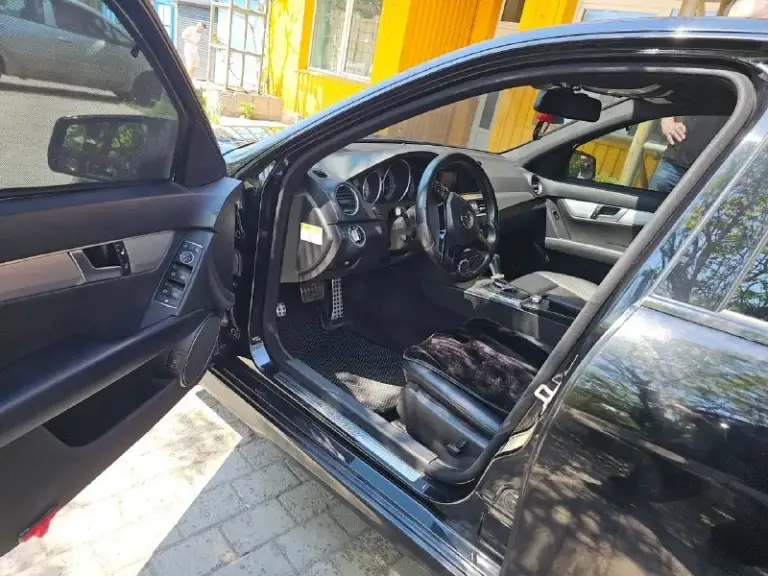 Mercedes benz w204 c250 2012 год(рестайлинг), 1,8турбо(230л. C),7-a tronic, 486 подвеска, задний привод.
Сделан приятный выхлоп на пульту, можно переключать режимы и выключить 2 выхлоп, подсветка салона, черный руль
Пробег 200 т. Км.
Любые проверки за ваш счет приветствуются! Датчик света/дождя/д. Шин, круиз, климат нold. Черный потолок, затемнение зеркал, аих bluetooth. Usb, свет c (ed лампы), стекла все родные, безопасность на месте! Люк. Музыка harman kardon
Масло заменено недавно, по ходовке все супер, продаю на демисезонных колёсах, резина свежая

1.470.000
+79493401650
Торг у капота. - фотография - 7