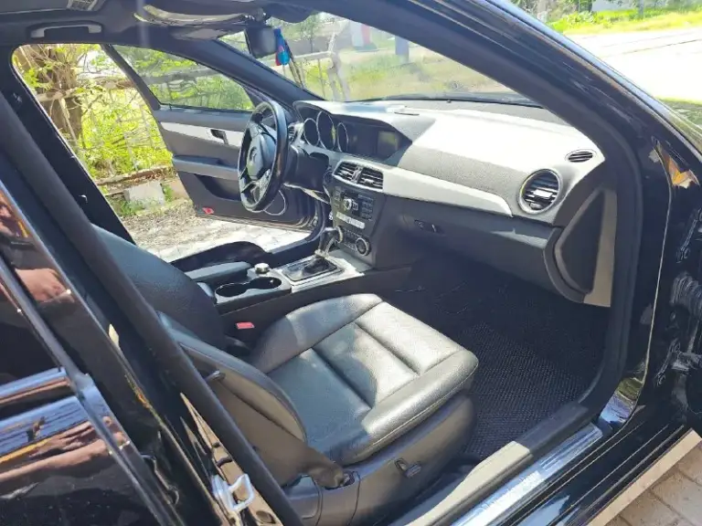 Mercedes benz w204 c250 2012 год(рестайлинг), 1,8турбо(230л. C),7-a tronic, 486 подвеска, задний привод.
Сделан приятный выхлоп на пульту, можно переключать режимы и выключить 2 выхлоп, подсветка салона, черный руль
Пробег 200 т. Км.
Любые проверки за ваш счет приветствуются! Датчик света/дождя/д. Шин, круиз, климат нold. Черный потолок, затемнение зеркал, аих bluetooth. Usb, свет c (ed лампы), стекла все родные, безопасность на месте! Люк. Музыка harman kardon
Масло заменено недавно, по ходовке все супер, продаю на демисезонных колёсах, резина свежая

1.470.000
+79493401650
Торг у капота. - фотография - 9