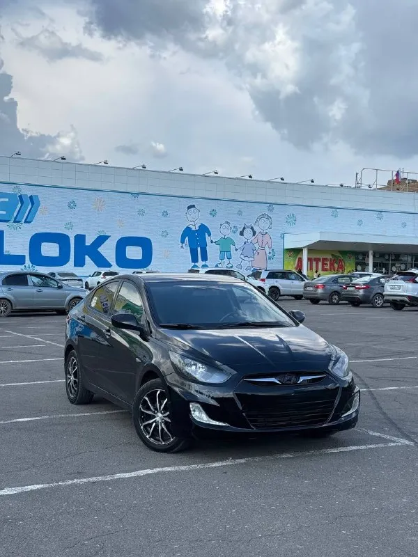 Продам hyundai solaris 2012 года !
Объем двигателя: 1.4( цепной надежный мотор)
Коробка передач- автомат❗️❗️❗️( переключает отлично, без рывков )
Пробег:198.000 ( оригинал, 100%, подтверждает автотека и состояние!)
Хорошая автотека ❗️
Установил дорогую сигнализацию starline с автозапуском
2 Ключа
В машине стоит хорошая музыка с усилителем !
Установлено хорошое головное устройство
Машина в отличном техническом состоянии
Ходовка как мячик !
Недавно поменял масло в коробке, свечи, колодки, радиатор, и заменил антифриз !
Кондер дует на все 100%
Машина на летней резине r16❗️
В подарок отдам зимнюю резину на штампах❗️
Не такси, не каршеринг❗️
Переоформление без проблем, могу с вами присутствовать в мрэо
Есть действующий техосмотр
Все дополнительные вопросы по телефону:
+79495219479
Цена:785.000 тыс - фотография - 1