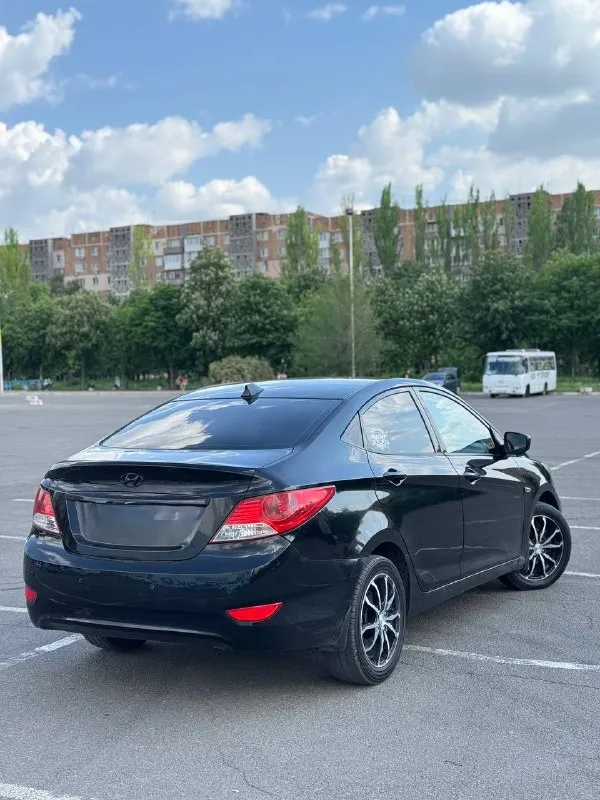 Продам hyundai solaris 2012 года !
Объем двигателя: 1.4( цепной надежный мотор)
Коробка передач- автомат❗️❗️❗️( переключает отлично, без рывков )
Пробег:198.000 ( оригинал, 100%, подтверждает автотека и состояние!)
Хорошая автотека ❗️
Установил дорогую сигнализацию starline с автозапуском
2 Ключа
В машине стоит хорошая музыка с усилителем !
Установлено хорошое головное устройство
Машина в отличном техническом состоянии
Ходовка как мячик !
Недавно поменял масло в коробке, свечи, колодки, радиатор, и заменил антифриз !
Кондер дует на все 100%
Машина на летней резине r16❗️
В подарок отдам зимнюю резину на штампах❗️
Не такси, не каршеринг❗️
Переоформление без проблем, могу с вами присутствовать в мрэо
Есть действующий техосмотр
Все дополнительные вопросы по телефону:
+79495219479
Цена:785.000 тыс - фотография - 2