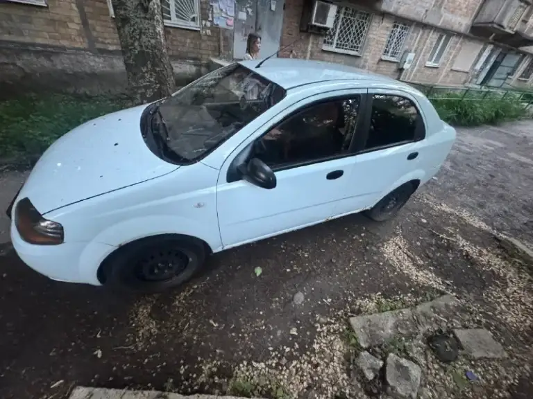 Я владелец, 2005 год, chevrolet авео, 1.5, механика ездил в основном на дачу, машина не новая, стоит планшет и камера заднего вида, есть газ, в том году перебирал всю ходовку. Цена: 240.000 рублей с торгом
Феникс: +7949-336-94-99

📞 Звоните: +7(949)3369499 - фотография - 3