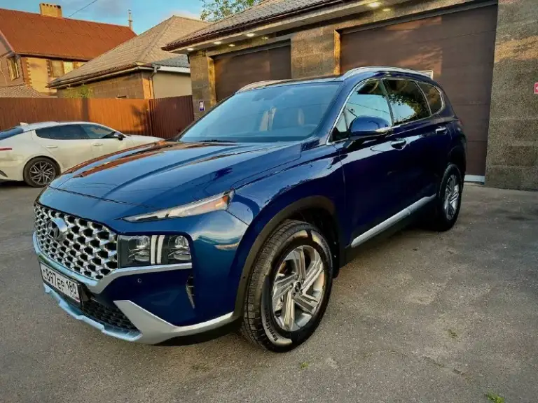 Продам hyundai santa fe ✅
Год 2021 ✅
Пробег 43 000 км ✅
Мотор 2.5, бенз, автомат, полный привод ✅
Цена 3 499 000₽ торг, обмен ✅
Автомобиль в идеальном состоянии, полностью обслужен.
Комплектация: бесключевой доступ, авто запуск, электропривод сидений, багажника,
Адаптивный круиз контроль, датчик слепых зон, столкновения, дождя, света, клиент контроль,
Панорамная крыша, акустика харман.
Новая летняя резина
Виталий +79493570671 г. Донецк - фотография - 3