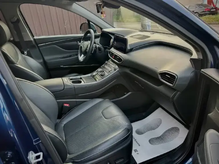 Продам hyundai santa fe ✅
Год 2021 ✅
Пробег 43 000 км ✅
Мотор 2.5, бенз, автомат, полный привод ✅
Цена 3 499 000₽ торг, обмен ✅
Автомобиль в идеальном состоянии, полностью обслужен.
Комплектация: бесключевой доступ, авто запуск, электропривод сидений, багажника,
Адаптивный круиз контроль, датчик слепых зон, столкновения, дождя, света, клиент контроль,
Панорамная крыша, акустика харман.
Новая летняя резина
Виталий +79493570671 г. Донецк - фотография - 9