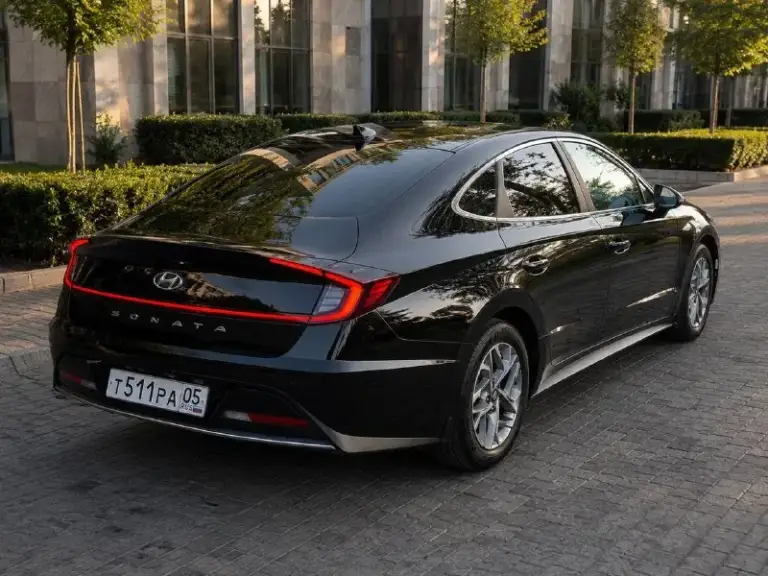 Продам hyundai sonata 2020 года.
Двигатель 2.0 бензин, едет бодро и при этом расход нормальный.
Машину покупали для себя жалели обслуживали покупалась у официального дилера, не пригнанная. Пробег родной — 110тыс. Км.
По состоянию всё честно: не битая, не крашеная, вся в родном окрасе. Никаких скрытых проблем нет. Салон чистый не прокуренный как новый !!!
Комплектация хорошая, есть всё для комфортной езды.
Машина для семьи кто ищет для себя лучше не найти — сел и поехал, ничего делать не нужно.
Если есть вопросы — пишите или звоните 👍
Цена 2 170 000 торг минимальный символический
Возможен обмен на паркетник или джип
На обмен как и у всех автомобиль буду оценивать дороже
+79495095858 Макс
+79895435743 Телеграм ватсап
Звоните в любое время связь плохая
📲 Tg: николай н а
📞 Звоните: +7(949)5095858 - фотография - 5