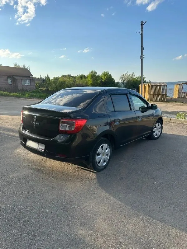 Продам: renault logan 2015
❗Цена: 530.000 руб❗
Топливо: бензин
Тип кпп: механическая
✅ Пробег: 300.000 км (оригинальный - трассовый)
Дополнительная информация:
- Автомобиль в отличном состоянии, вложений не требует. Гаражное хранение. В такси не работал!
Масло, фильтра, колодки, резина - заменены.
✅ Кузов: оцинкованный, есть незначительные сколы и царапины.
- По ходовой части без нареканий, ручник работает!
✅ Двигатель: 1.6л - работает отлично, масло не расходует.
✅ Комплектация:
- Кондиционер (работает)
- Гидроусилитель руля
- Стеклоподъемники, airbag
- 2 Комплекта колес / 2 ключа
✅ Документы:
- Техосмотр пройден❗️
- Без штрафов и ограничений, продажа с переоформлением в мрео❗
📍Г. Донецк, калининский р-н.
📞🇷🇺Звоните: +7 (949) 470-15-30 - фотография - 3