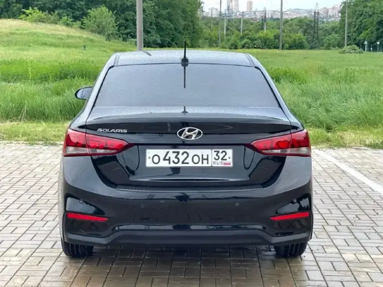 🔥 Hyundai solaris restyling🔥
В шикарном состоянии!
✅Куплен новым в салоне в 2017г
✅Кузов седан
✅Бензиновый (атмосферный)
✅Коробка механика 6 ступка
✅Передний привод
✅Пробег 138.000 тыс. Км
✅Без дтп
🔥Комплектация🔥
✅Сигнализация
✅Лэд в фарах
✅Сигнализация
✅Разъемы под aux usb
✅Разъем 12v
✅Магнитола
✅Тех осмотр пройден, готов к регистрации в мрэо
☑️Есть видео обзор, пишите сброшу

🔥В подарок новому владельцу
Полный бак топлива🔥
✅Донецк. Стоимость1.125.000₽
Тел. +7949-50-800-60
📞 Звоните: +7(949)5080060 - фотография - 6