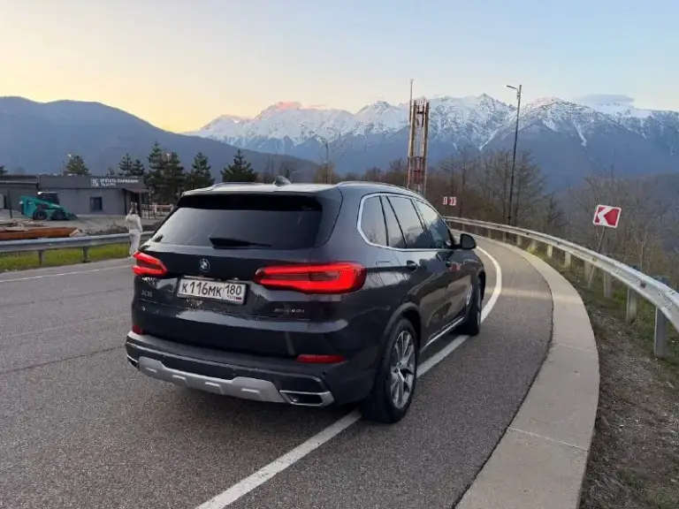 В продаже bmw x5 g05 d40i
Год выпуска 2019
Пробег 110 000км.
Бензин.
Состояние безупречное.
Цена 6500000
+79496150394
📲 Tg:.
📞 Звоните: +7(949)6150394 - фотография - 4