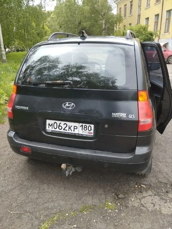 Продам семейный автомобиль на полном ходу минивэн hyundai matrix 2002 г. В. 1.8 л. 122 л. С. 5 ст. Механика, пробег 298 тыс родной. Машина не гнилая. Пригнали с латвии (подборщик), состояние для своих лет хорошее, владею 4 г. Много чего сделано, два ключа, родные книжки. Месяц назад автомобиль прошёл большое т. О. Замена масла, колодки передние стойки (задние менял два года назад) опорные подшипники сайлентблоки передние рычагов.
Два комплекта резины лето 15 литые диски.
Зима на штампах + отдам колпаки. Чёрный кожаный салон. Подогрев передних сидений. Регулировка сидений, рулевой колонки. Подогрев заднего стекла, подогрев и электрорегул зеркал.
Видеорегистратор + камера заднего вида в зеркале.
Центральный замок, сигнализация, фаркоп. Задние сиденья складываются.
Цена 420 т. Руб. Торг у капота. Макеевка.
+7949 378 63 00 Дмитрий. - фотография - 10