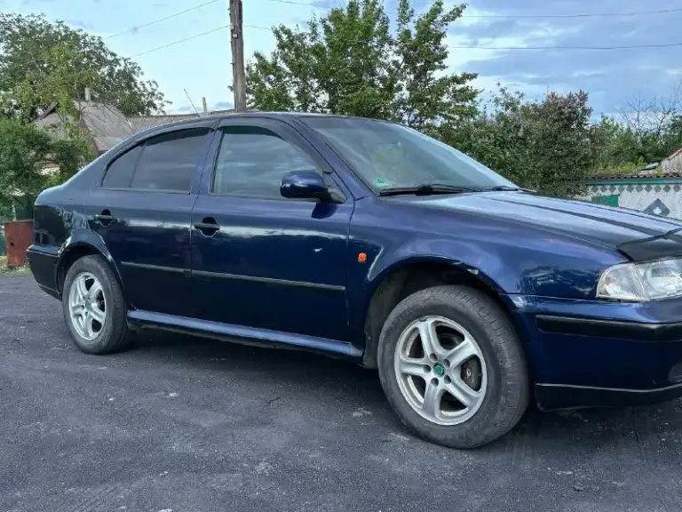 Автор: продам skoda октавия обьем 1.6 2001 г выпуска пробег 287000 в хорошем состоянии гаражного хранение. Кузов в отличном состоянии для своих лет, рыжиков и ржавчины нет двигатель работает ровно, заменено масло, свечи, броне провода, катушка, тормозные колодки ходовка в отличном состоянии комплект зимней резины цена 500000 т. Р авто находится в снежном +79493375761 +79493375765.. !!!наш телеграм канал [ бесплатное размещение за репост!!! Правила сообщества [ мы в мах [
📞 Звоните: +7(949)3375761 - фотография - 4
