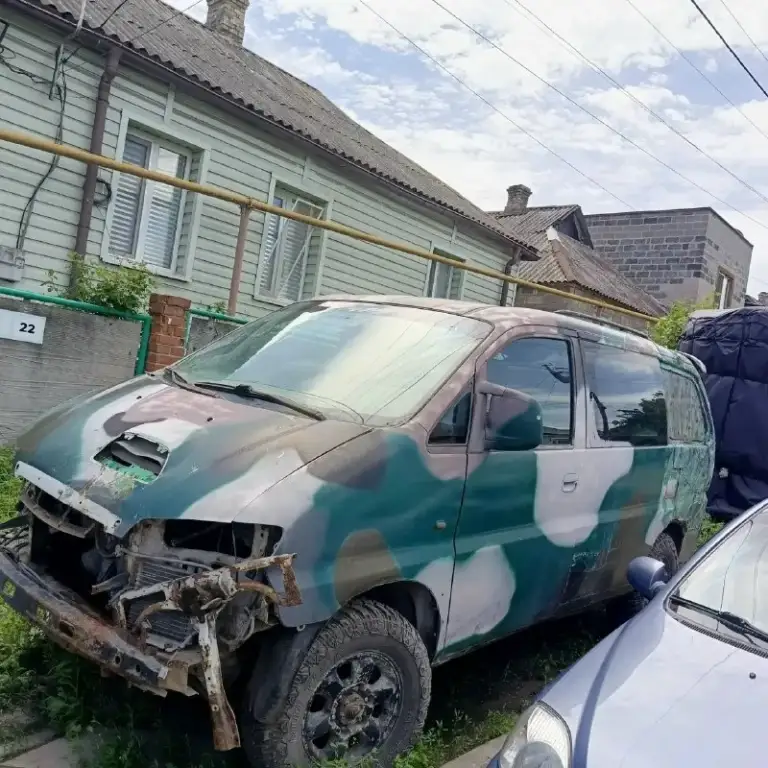 Продам старекс 2.5 полный привод, 2002 год не на ходу. Бампер, фары есть, решетка радиатора тоже есть. Находится в донецке район мариупольский развилки все вопросы по телефону 📞+79490744230 💶цена 100 тыс.
📞 Звоните: +7(949)0744230 - фотография - 2