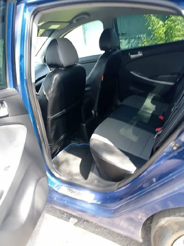 Hyundai solaris 1 поколения 2012г. , двигатель 1.4 механика, реальный пробег 131 тыс. В отличном состоянии! Автомобиль весь в родной краске. Без жуков, без ржавчины, без коррозии! Все железо в идеале! Реальный пробег, без дтп. Салон чистый, не прокуренный, без повреждений. Бережная эксплуатация, все то вовремя. Делать ничего не нужно, только то по регламенту. Стоят оригинальные диски. Так же стоят дисковые тормоза спереди и сзади. Обогрев зеркал, подогрев передних сидений, обогрев лобового стекла в районе дворников, сигнализация старлайн, бортовой компьютер. Делал всё под себя, не собирался продавать, но обстоятельства вынудили. Любые проверки с вашей стороны. Второй владелец в оригинальном птс. Цена 800.000₽ +79493930036 макеевка
📞 Звоните: +7(949)3930036 - фотография - 6