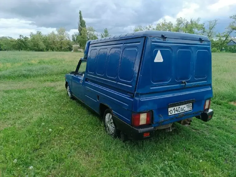 Продам грузовой фургон иж 27125(2006г. В), газ/бензин, машина полностью на ходу сел и поехал, двигатель 1600 см3 работает отлично, кпп не гремит скоростя не вылетают, мост не гудит, ходовая часть в хорошем состоянии, электрика вся исправна, будка съёмная, новый генератор, вакум с главным тормозным цилиндром, безконтактный трамблер, карбюратор, для работы отличная машина, днище целое, продажа по тех. Паспорту(стс и птс), цена 110000 рублей, г. Донецк, кировский район, +7(949)524-49-38
📞 Звоните: +7(949)5244938 - фотография - 6