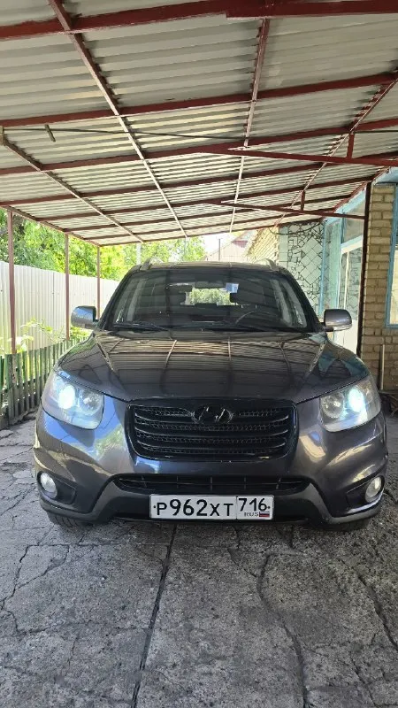 🌟 Продам hyundai санта-фе 🌟 🚗 модель: hyundai santa fe 📅 год выпуска: 2011 🌈 цвет: металлик, глубокий серый 🛣️ пробег: 220 000 💰 цена: 1,150,000 руб. (торг уместен) 🔧 технические характеристики: • двигатель: 2.4 л, 185 л. С. • коробка передач: автоматическая • привод: полный 🎉 особенности: • просторный и комфортный салон • современная мультимедиа система • пакет безопасности: abs, esp, подушки безопасности • система кругового обзора • кожаный салон и подогрев сидений 🌍 почему выбирают hyundai santa fe? Hyundai santa fe — это идеальный выбор для семьи! Надежный, безопасный и экономичный внедорожник, который отлично подходит как для городских поездок, так и для путешествий по бездорожью. 📞 звоните прямо сейчас! Телефон: +7 949 330 33 32 📍 место осмотра: г. Торез не упустите шанс стать владельцем этого замечательного автомобиля! 🚙✨
📞 Звоните: +7(949)3303332 - фотография - 2