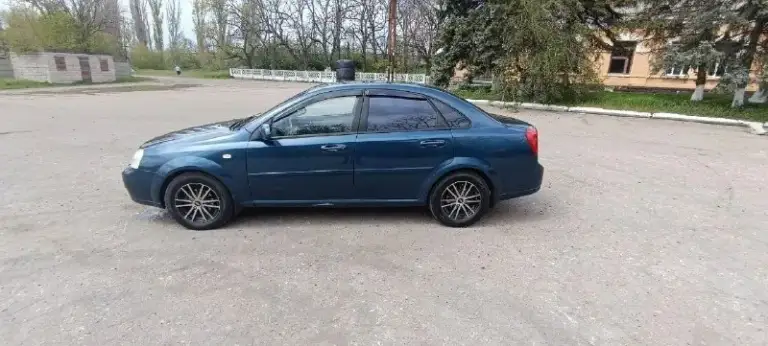 Chevrolet lacetti 2008 1.6 акпп кондиционер❄💨
Я хозяин, владею год. Машина в хорошем 🔥 состоянии работает всё, акпп без нареканий, мотор полностью откапетален коленвал, поршневой, полностью замена клапанов и сделаная голова, весь комплект грм новый и помпа, от блока до заднего бампера новый выхлоп, ходовка без стуков и скрипов! Недавно поменял задние стойки, передние шаровые, стабилизаторы, полностью поменять все патрубки системы охлаждения, термостат, саксофон, новый генератор, два комплекта новой резины этого года, андроид магнитола, хороший свет, туманки линзы, уютный салон, 4 стеклоподъëмника, электро регулировка зеркал, подогрев лобового и заднего стекла, печка жарит. .. Штрафов и запретов нет!!
Причина продажи покупка нового авто!
+79494007941 Андрей 500 000к - фотография - 2