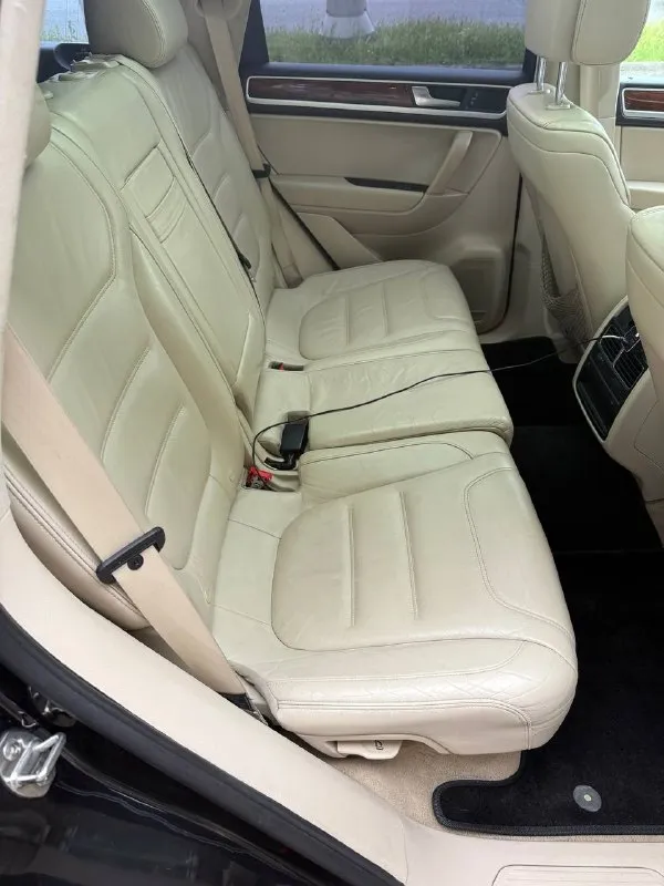 Продам volkswagen touareg 2010 года
Красивый и надежный автомобиль с бензиновым двигателем.

Пробег автомобиля 179000.
Авто в хорошем состоянии. 🚘
Дополнительные фото и вопросы в личное сообщение.

Цена 1🍋800💵 — возможен обмен на bmw или mercedes. Пишите в личный в личные сообщения ( @kotofeyka_mrpl ) станислав
Номера телефона +79495604654 - фотография - 9