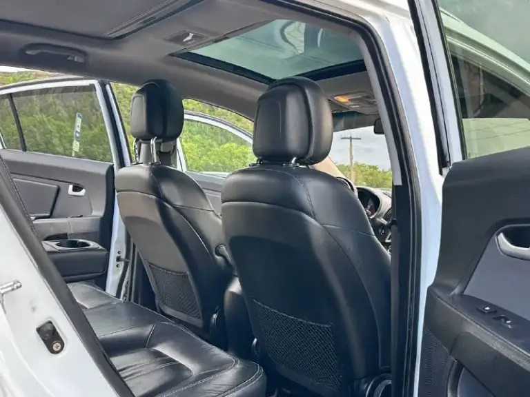 Kia sportage 2012год 4wd
Автомобиль в идеальном состоянии!
Вложений абсолютно не каких не требует,
Полностью обслужена,
Кузов весь в заводском окрасе,
Стекла все родные включая лобовое!
Пробег родной 187тыс, км любые проверки с вашей стороны приветствуется,
Двигатель 2.0 бензин
Коробка автомат самый простой и надежный как говорится!
Комплектация максимальная!
Авто парковка
Панорама
Старт стоп
Авто запуск с ключа
Двухзонный климат контроль
Управление на руле
Андроид система
Carplay
Подогрев сидений всех
Подключаемый полный привод
Складывание зеркал и многое другое!
Также два комплекта резины
С документами полностью порядок
Продажа от собственника
Цена за данный автомобиль
1.325-000₽
Возможно обмен на авто дешевле
Звоните +7949-551-6875
📲 Tg: n_77
📞 Звоните: +7(949)5516875 - фотография - 8