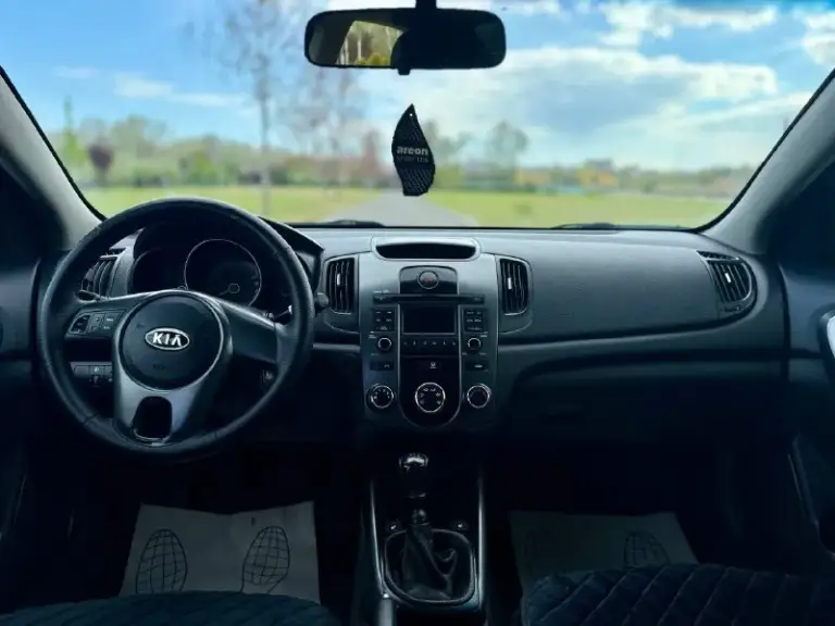 🚙Марка: kia cerato
⚙️Двигатель:1.6
⛽️Вид топлива:бензин
📅Год выпуска:2010
💴Цена:735.000.руб(торг-обмен)
🗺️Пробег:200.000 км
📦:Кпп :механика:6 ступенчатая

Автомобиль в достойном состоянии без вложений по кузову нареканий нету всего лишь два косметических окраса всё остальное в заводском окрасе мотор коробка без нареканий ходовая часть без посторонних звуков недавно проводилась то видео обзор по запросу

Комплектация:
– Кондиционер
– 4 Эсп
– Мультируль
– Эл. Регулировка боковых зеркал
– Подогрев сидений
– Датчик дождя
– Датчик света
– Два ключа

Документальный автомобиль чист готов к любому переоформлению все остальные доп вопросы по ☎️
+7 (949) 500-05-34 Под этим телефоном если telegram max
Город мариуполь - фотография - 7