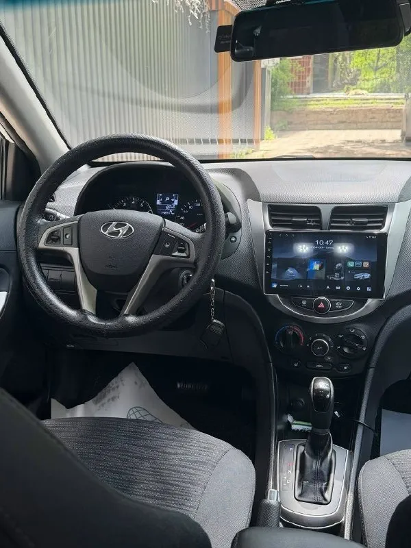 Продаю hyundai solaris 1.6л, автомат 2014г пробег 147000км максимальная комплектация, круиз контроль, также до устанавливал автозапуск с ключа, магнитолу с камерой заднего вида. Проходил на 141100км полное то( с подъемником и эндоскопией), автомобиль в отличном состоянии( фото и видео могу предоставить дополнительно по запросу). Чистая автотека. Движок, коробка работают плавно без нареканий. То делалось каждый 8000км. Также недавно менялись диски и колодки в круг и ставился новый аккумулятор. По окрасам есть косметический окрас левого крыла. Я собственник, все документы на руках, переоформление без проблем. Зимняя резина в подарок практически новая, откатала 1 сезон цена 1 050 000р. Торг. Донецк звоните +79490059977 +79109823540
📞 Звоните: +7(949)0059977 - фотография - 6
