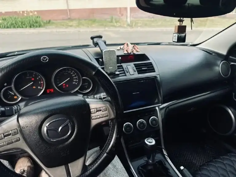 🚗Mazda 6 2.0 2008г. 147 лс
📍Пробег: 307000 км. (родной!)
📍Коробка: мкпп

📍Техническое состояние
В апреле, полностью обслужил ходовую часть, поменял, подушки, рычаги, втулки стабилизаторов, сайлентблоки, подшипники и т. Д. Сзади установлены, резиновые проставки в пружины для поднятия клиренса авто ( для наших дорог в самый раз).
Болячка на этих маздах - рулевая рейка. Установил новую дорогую рейку, за нее можете еще долго не переживать.

Г. Донецк

💵 Цена: 780.000р
С торгом у капота

+79494396926 - фотография - 8