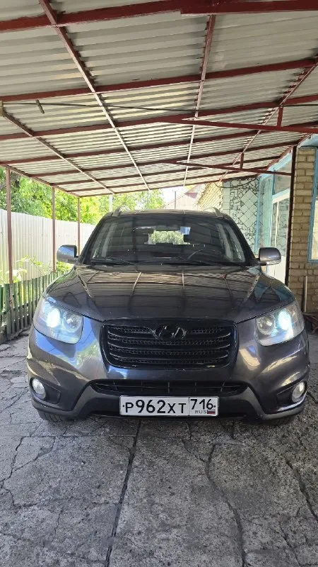 🌟 Продам хюндай санта-фе 🌟
🚗 Модель: hyundai santa fe
📅 Год выпуска: 2011
🌈 Цвет: металлик, глубокий серый
🛣️ Пробег: 220 000
💰 Цена: 1,150,000 руб. (торг уместен)
🔧 Технические характеристики:
• Двигатель: 2.4 л, 185 л. С.
• Коробка передач: автоматическая
• Привод: полный
🎉 Особенности:
• Просторный и комфортный салон
• Современная мультимедиа система
• Пакет безопасности: abs, esp, подушки безопасности
• Система кругового обзора
• Кожаный салон и подогрев сидений
🌍 Почему выбирают hyundai santa fe?
Hyundai santa fe — это идеальный выбор для семьи! Надежный, безопасный и экономичный внедорожник, который отлично подходит как для городских поездок, так и для путешествий по бездорожью.
📞 Звоните прямо сейчас!
Телефон: +7 949 330 33 32
📍 Место осмотра: г. Торез
Не упустите шанс стать владельцем этого замечательного автомобиля! 🚙✨
📞 🇷🇺 Звоните: +79493303332 - фотография - 2
