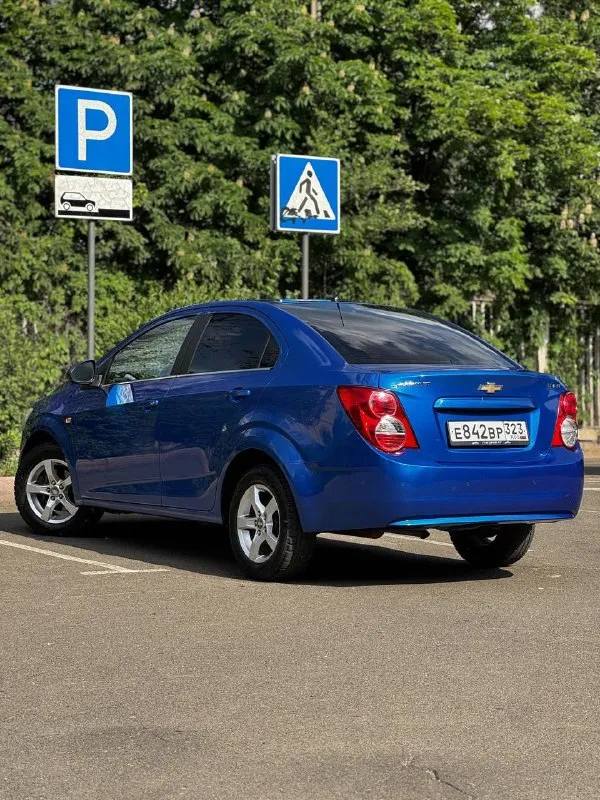 Лучшее предложение в городе!
Chevrolet aveo t 300,с 100% оригинальным пробегом 196000,коробка автомат.

Покупался как первый авто в семье в июне 2025. Сразу после покупки сделал полное то, поменял передние тормозные диски, колодки, обслужил суппорта, заменил все фильтра и масло в двигателе, масло в гур. Куплен новый аккумулятор, обслужен и заправлен кондиционер- морозит отлично, перебран генератор, новая катушка зажигания, свечи поменял 500км назад.
Грм и масло в коробке заменены, есть заказ-наряд

Автомат работает идеально, без пинков и рывков
Двигатель не дымит и масло не ест
Ходовая в отличном состоянии
Кузов ровный и красивый, имеет возрастные коцки, без ржавчины и прочего

Автомобиль в отличном состоянии, вложений не требуется !!!

Максимальная комплектация, я 3-й владелец, вписан в птс, 2 ключа на руках !

Резина свежая зима и лето отдаю с машиной

Нахожусь в г. Донецк, показываю по договоренности ( дружба, мотель и т. Д. )

+79496648195

635 000Р

Всем добра - фотография - 5