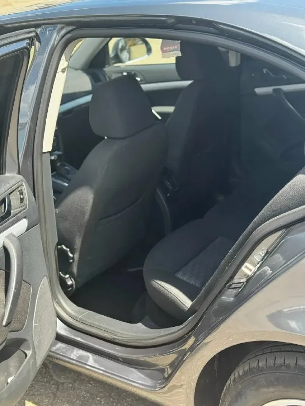 Продам škoda octavia а5 2011 1.4 tsi саха
Пробег 172000 км
С мотором, ходовой и коробкой полный порядок. Из недавнего было меняно: 2 задних подшипника (в сборе со ступицей), сцепление, колодки в круг
Комплектация очень хорошая: подогревы передних сидений, датчик света/дождя, обогрев зеркал, камера заднего вида, кондиционер, обдув заднего ряда, сигнализация starline с управлением с телефона, магнитола android 10 дюймов, 4 стеклоподъемника с доводчиками, круиз контроль
2 Комплекта ключей + ключ для блокировки коробки
По документам полный порядок, оформление без проблем. Тех осмотр пройден
По договоренности, могу сбросить видео обзор в телегу
Цена авто 770000₽
Осмотр в г. Макеевка
Тел для связи +79493538895 - фотография - 8