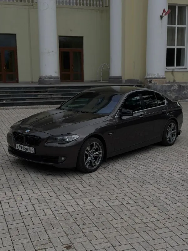 Bmw f10 528 xdrive
Цена 1🍋400 тыс. Руб без торга
Двигатель 2.0,245 сил
Год выпуска 2012
Машина в отличном состоянии, вся обслужена полностью, автомобиль личный, денег не жалел, поменял недавно турбину в сборе, ходовая все перебрана, масло везде поменял, в акпп, в заднем редукторе и тд.
Передний дефиринциал обслужен.
Передние ступицы и шрузы новые.
Короче тачка обслужена от а до я
Кто сядет, делать ничего не будет
По коробке вопросов нет, едет без буксов, пинков и тд
Салон в отличном состоянии, не просиженный, не помятый.
По двигателю тоже проблем нет, едет очень бодро, масло не хавает вообще !!
Сделан раздвоенный управляемый выхлоп от atm, звучит очень круто
Электрика вся работает.
Автотека зеленая, без дтп и выплат.
Переоформление в мрэо обязательно, можно с моим присутствием.
Г. Макеевка, связь +79494094295
+79493219323
📞 🇷🇺 Звоните: +79494094295 - фотография - 7