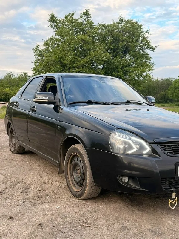 Продам свою приору(21072) хетчбэк. Люкс год выпуска:2010 машина в хорошем состоянии. Двигатель 1.6, 16 v. Масло не кушает, замена каждый 5-6 тыс. Км. Дно и пороги целые. Каждый год мазал мастикой. Была замена грм на оригинальный gates, помпа + ролики. Новый аккумулятор, есть гарантия! Стоит трасса stinger 4.2.1. Прошивка евро 0. Сделана ходовая, новые тормозные диски с колодками. Кондиционер работает исправно, нет протечек. Коробка новая, не хрустит, не выбивает. Залито масло elf (французское). Центральный замок, 4 стеклоподъёмника, датчик дождя, датчик света, передние подогрев сидений. Задний обогрев стекл. Стоит ближний свет (led линзы) и противотуманные фары (led линзы). Стоит хорошая музыка с самбуфером. Есть передние фары оригинал в коробках и есть задние фары (амг). Цена: 400.000 руб. (торг) осмотр: макеевка номер: +79493987343
📞 Звоните: +7(949)3987343 - фотография - 5