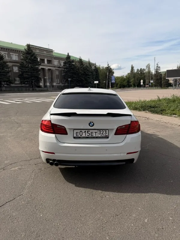 ❗️Продам bmw f10 520i (бмв ф10)❗️
✅Пробег-182000тыс. Км. Родной
❗️⚠️Главное преимущество: двигатель 2.0 литра после полного ремонта, находится на обкатке – практически новый агрегат! Вам не придется беспокоиться о дорогостоящем ремонте. Не контрактный.
Состояние:
✅Кузов: отличное состояние, без дтп, лакокрасочное покрытие с хорошем состоянии(есть пару сколов на капоте). Весь в родне, любые проверки
Стоят свежие диски r19 на летней резине.
✅Салон: роскошный кожаный салон в идеальном состоянии, как новый. Никаких потертостей или повреждений. Дополнительно установлена android магнитола с car play и bluetooth.
✅Двигатель: 2.0 л, бензин, после капитального ремонта, на обкатке. Потенциал нового мотора.
Поменяно масло в акпп, антифриз, тормозная жидкость, климат заправлен.
✅Ходовая часть: в идеальном рабочем состоянии. Никаких посторонних звуков, автомобиль едет плавно и уверенно.
2.100.000 Руб.
+79787297087 - фотография - 8