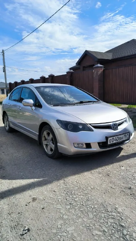 Продаю civic 2008 г. Акпп в максимальной комплектации executive (круиз, климат, лепестки, туманки, складывающиеся зеркала, велюровый салон, at)
Автомобиль в достойном состоянии, полностью обслужен и без каких либо вложений.
Двигатель коробка работают в штатном режиме, двигатель масло не ест, коробка не пинает, салон сохранился так же в отличном состоянии.
Во владении 4 года, за этот период всё что нужно обслуживалась должным образом, на данный момент абсолютно никаких вложений не требует, всё обслужено!
С адекватными людьми торг будет ✅
630.000 Тыс. Руб.
+79895329511 - фотография - 2