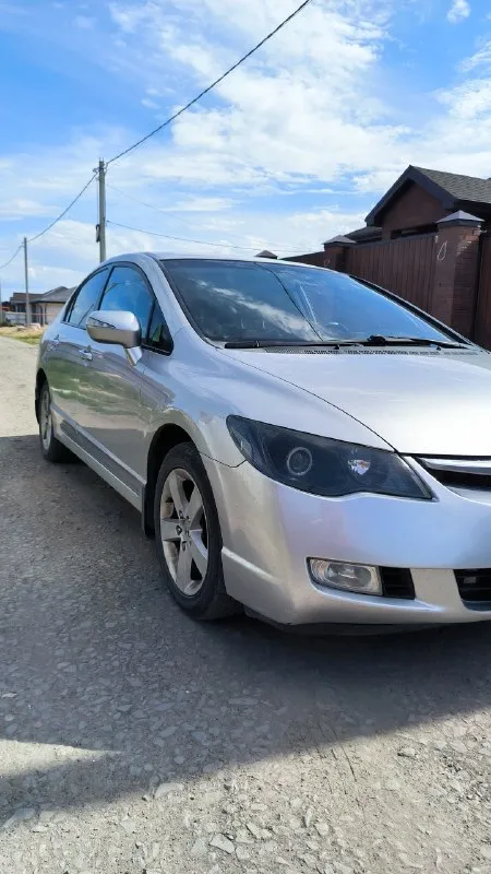 Продаю civic 2008 г. Акпп в максимальной комплектации executive (круиз, климат, лепестки, туманки, складывающиеся зеркала, велюровый салон, at)
Автомобиль в достойном состоянии, полностью обслужен и без каких либо вложений.
Двигатель коробка работают в штатном режиме, двигатель масло не ест, коробка не пинает, салон сохранился так же в отличном состоянии.
Во владении 4 года, за этот период всё что нужно обслуживалась должным образом, на данный момент абсолютно никаких вложений не требует, всё обслужено!
С адекватными людьми торг будет ✅
630.000 Тыс. Руб.
+79895329511 - фотография - 6