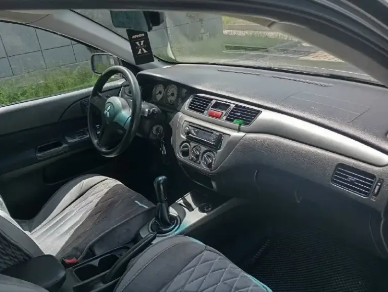 Продам mitsubishi лансер 9 объём двигателя 1,6 механика, 2006 год выпуска, состояние хорошее комплект зимней резины на дисках 650 у. Э. Все остальное по телефону или при осмотре цена: 650000 рублей, торг уместен +79494152375
📞 Звоните: +7(949)4152375 - фотография - 1