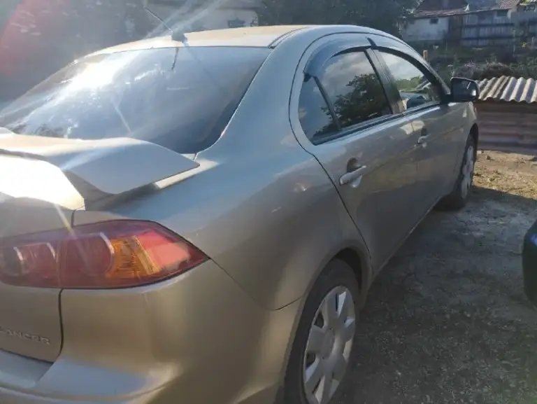 Продам mitsubishi 2008г. Авто на отличном ходу. Мотор 1.5 без масложера. Коробка механика без вопросов. Стеклоподъёмники на всех дверях. Кондиционер работает отлично ноги мёрзнут. Печка жарит. Кузов на отлично. Рабочая лошадка сел катайся куда угодно. Автотека зелень кому надо скину. Цена 530₽. Возможен обмен с вашей доплатой. Макеевка тел+79494003918. Под машиной сухо ни капли масла.
📞 Звоните: +7(949)4003918 - фотография - 7