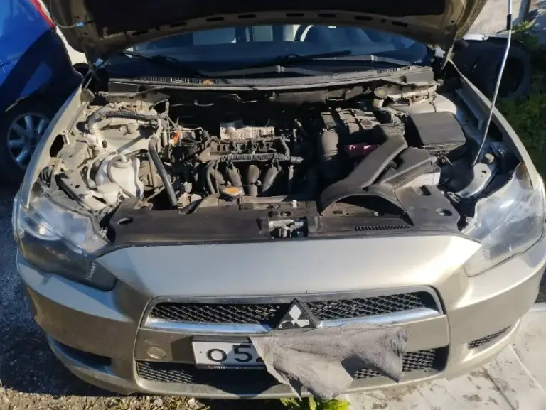 Продам mitsubishi 2008г. Авто на отличном ходу. Мотор 1.5 без масложера. Коробка механика без вопросов. Стеклоподъёмники на всех дверях. Кондиционер работает отлично ноги мёрзнут. Печка жарит. Кузов на отлично. Рабочая лошадка сел катайся куда угодно. Автотека зелень кому надо скину. Цена 530₽. Возможен обмен с вашей доплатой. Макеевка тел+79494003918. Под машиной сухо ни капли масла.
📞 Звоните: +7(949)4003918 - фотография - 8